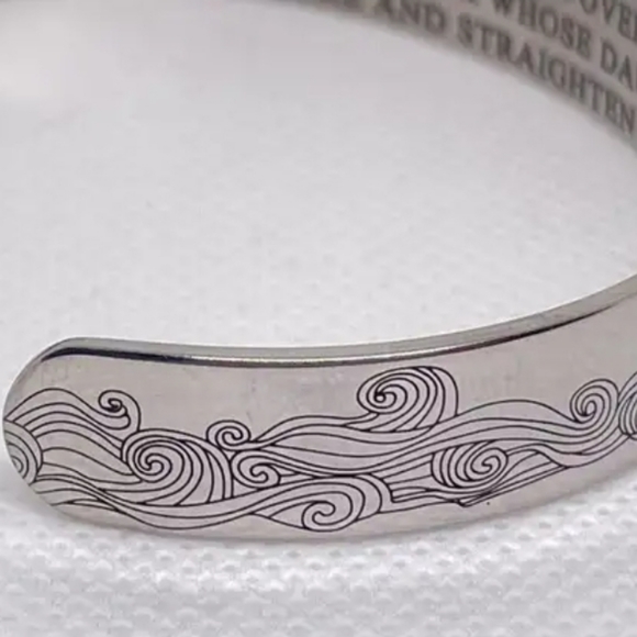 Daughter Straighten your Crown Adjustable Cuff Bangle Bracelet - Picture 3 of 6